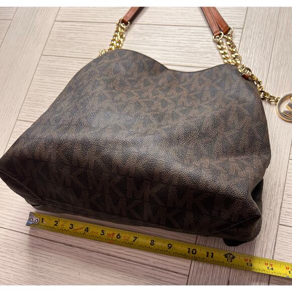 Michael Kors Jet Set Signature LG shoulder tote handbag w/ gold. 13"x10"x6.5" - Picture 9 of 12